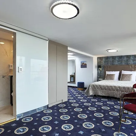 Hotel Jan-3