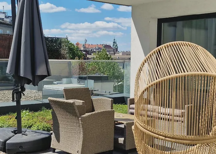 Inpoint Apartments G11 Near Old Town & Kazimierz District & Optional Paid Parking